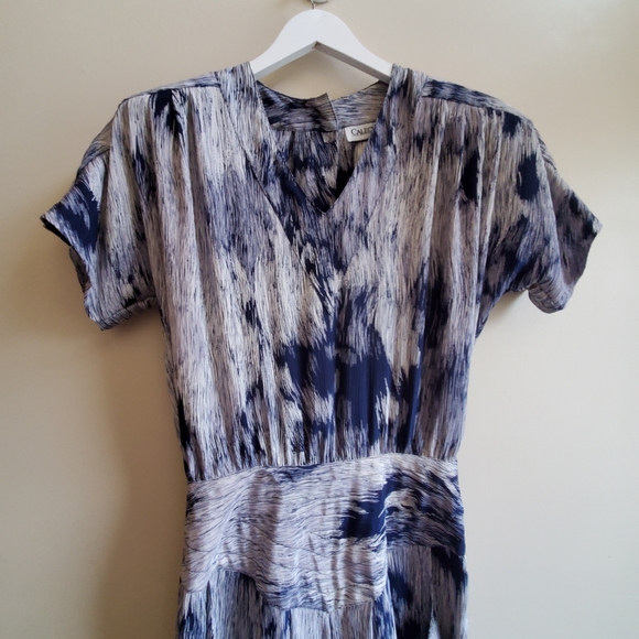 Vintage Caleche Dress, unique printed with button/ zip closure at the back seam - Picture 7 of 12